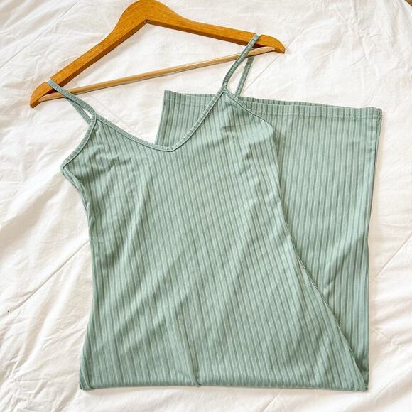 NWOT SHEIN Green Ribbed Bodycon Slip Dress Women’s Small Spaghetti Strap Midi - Picture 2 of 6